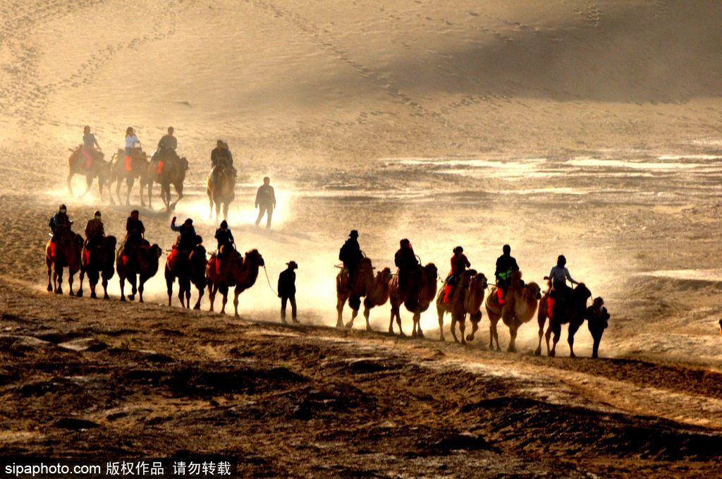 雄關(guān)漫道大漠狂風(fēng) 盤點全球令人窒息的沙漠美景