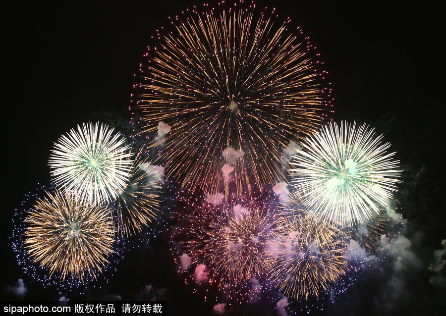 2017年國際光明節閉幕 煙花照亮莫斯科夜空